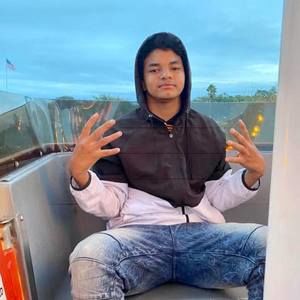 Meet your Posher, Hunter